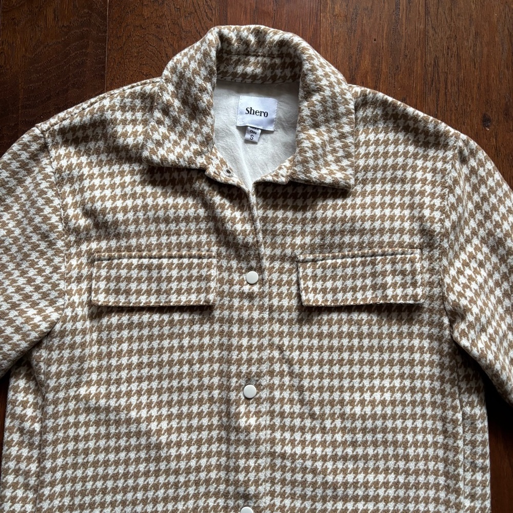 Shero Oversized Houndstooth Fringe Shacket Tan White | Oversized S - Picture 6 of 11